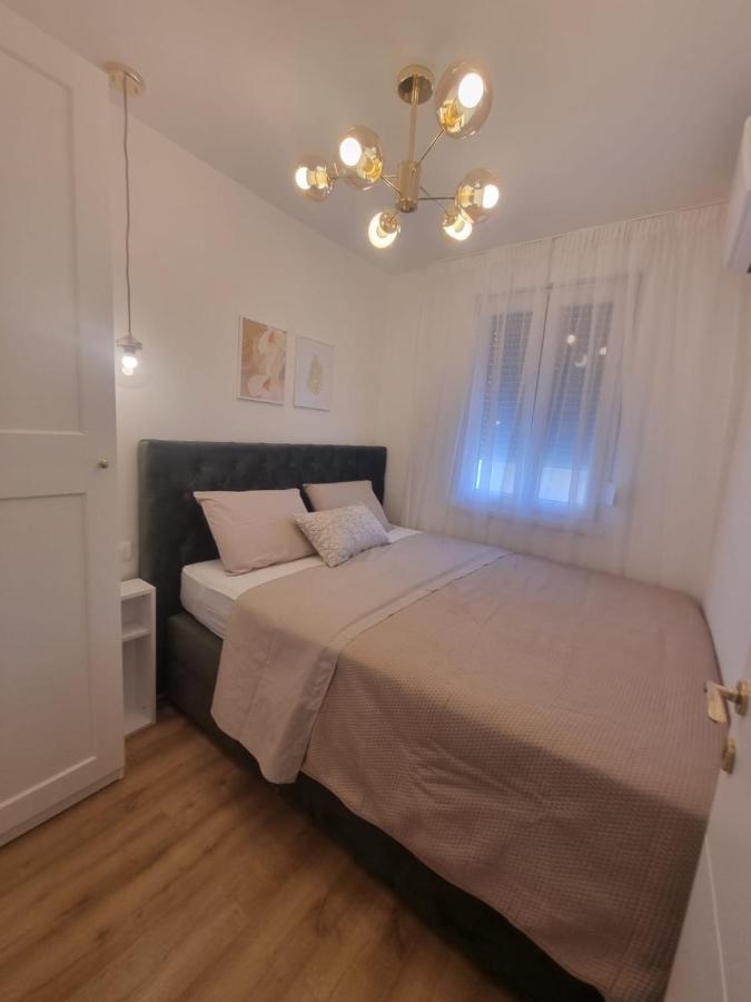Apartment With View On City Marine ザダル エクステリア 写真