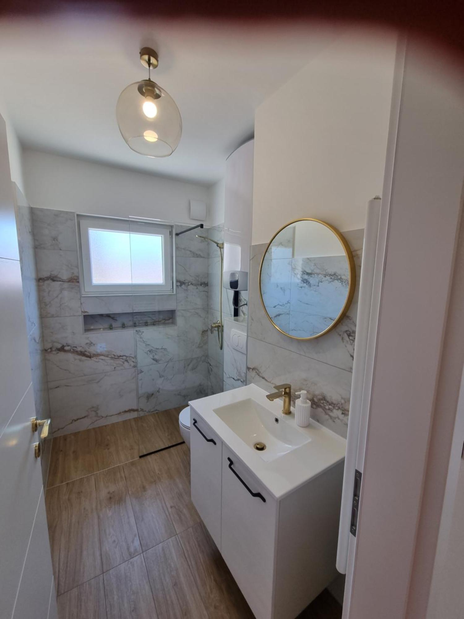 Apartment With View On City Marine ザダル エクステリア 写真